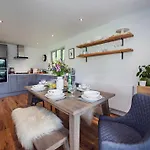 3 Bed In Otley Oc-77577 *