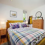 3 Bed In Otley Oc-77577 *